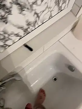 Snapshot of Loco42- chatting on December 2024 03:58:01 PM Loco42- online show from December 2024 03:58:01 PM