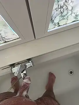 Snapshot of Loco42- chatting on January 2025 02:12:02 PM Loco42- online show from January 2025 02:12:02 PM