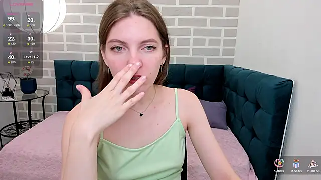 Snapshot of marie_reyes_ chatting on September 2025 01:27:01 AM marie reyes online show from September 2025 01:27:01 AM