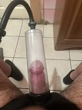 edgher646 online show from December 2024 05:12:01 PM