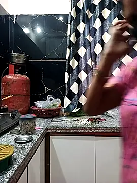 Snapshot of Cute-Aadhvita chatting on February 2026 01:43:02 AM Cute-Aadhvita online show from February 2026 01:43:02 AM