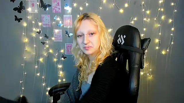 Lexy-Woorhez online show from February 2025 10:41:01 AM