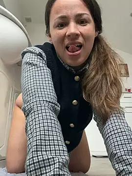 ImImmy online show from February 2025 05:02:02 PM