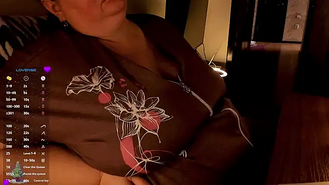 SexxyDreams1 online show from January 2025 06:58:02 AM