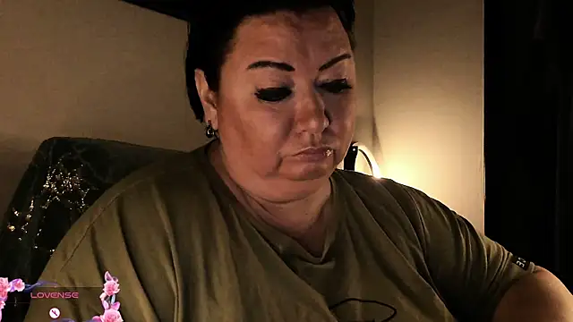 SexxyDreams1 online show from September 2025 02:11:02 AM