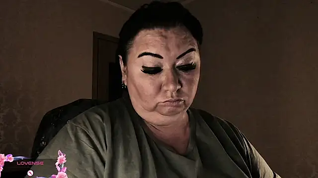 SexxyDreams1 online show from December 2025 07:10:01 PM