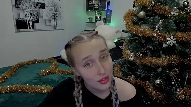 LinaTruly online show from December 2024 11:12:02 PM