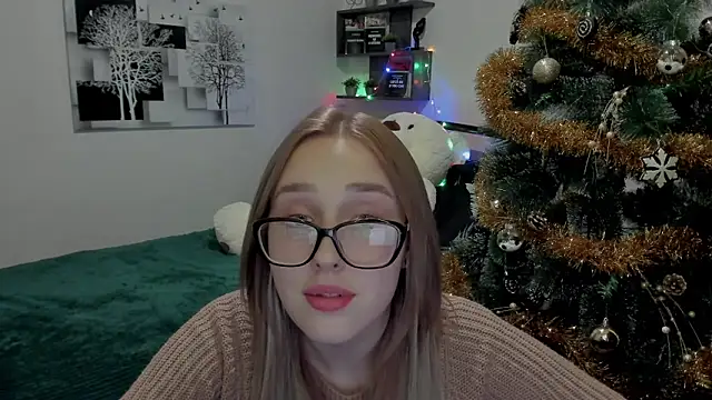 LinaTruly online show from January 2025 08:22:02 PM