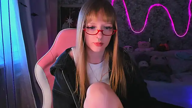 Inma Lewdness online show from December 2024 12:17:02 PM