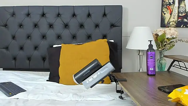 Snapshot of Robin_Rief chatting on February 2025 06:51:01 AM Robin Rief online show from February 2025 06:51:01 AM