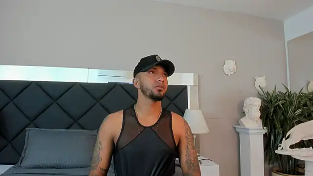 Robin Rief online show from November 2025 03:34:01 AM