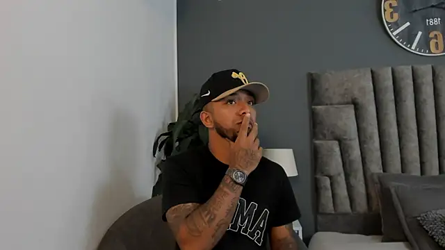 Robin Rief online show from December 2025 03:36:02 AM