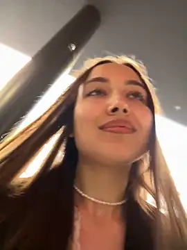 VelvetVixenI online show from April 2026 04:11:02 PM