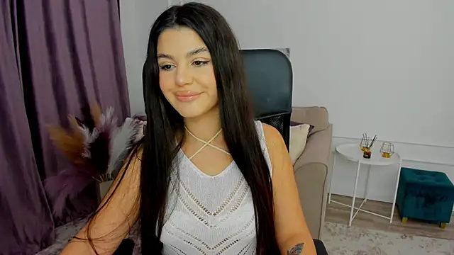 Snapshot of AlluringAriel chatting on February 2025 07:21:01 PM AlluringAriel online show from February 2025 07:21:01 PM