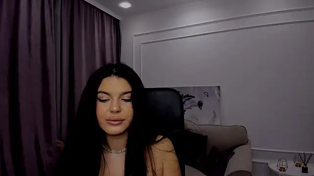 Snapshot of AlluringAriel chatting on March 2025 01:53:02 AM AlluringAriel online show from March 2025 01:53:02 AM