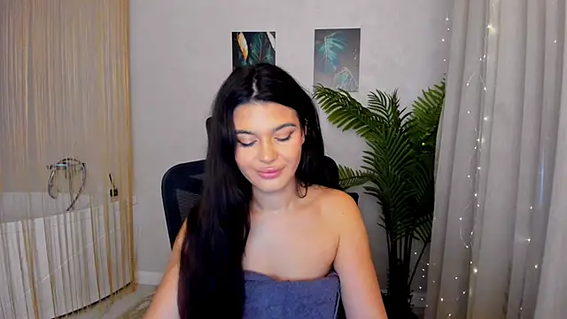 Snapshot of AlluringAriel chatting on March 2025 09:47:02 AM AlluringAriel online show from March 2025 09:47:02 AM