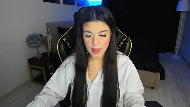 Snapshot of AlluringAriel chatting on November 2025 07:13:01 PM AlluringAriel online show from November 2025 07:13:01 PM