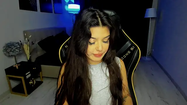 Snapshot of AlluringAriel chatting on December 2025 11:41:02 AM AlluringAriel online show from December 2025 11:41:02 AM