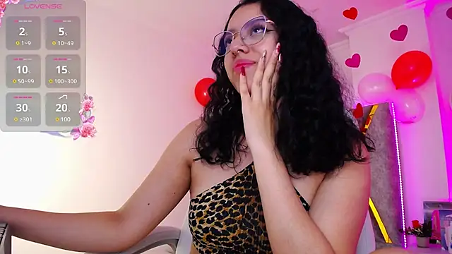 Aurora Brownn online show from February 2025 07:17:01 AM