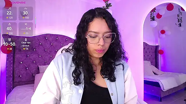 Aurora Brownn online show from March 2025 02:08:01 AM