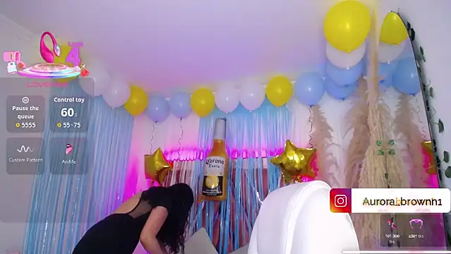 Aurora Brownn online show from September 2025 04:39:02 AM