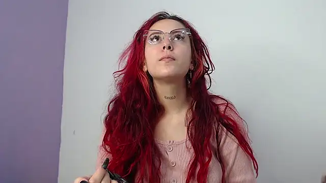 Snapshot of LatinasGoddesses_ chatting on February 2025 04:51:02 AM LatinasGoddesses online show from February 2025 04:51:02 AM