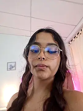 Snapshot of Ariana_Pierce chatting on June 2026 03:11:02 PM Ariana Pierce online show from June 2026 03:11:02 PM
