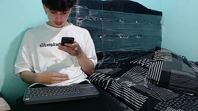 pervertsteens3 online show from October 2025 08:54:02 AM