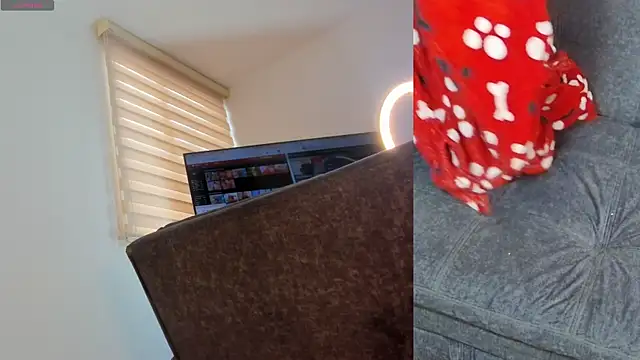 Snapshot of mia-brit chatting on February 2025 07:17:01 PM mia-brit online show from February 2025 07:17:01 PM