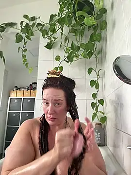 Engel mia online show from April 2026 10:30:02 AM