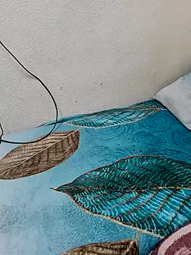 Snapshot of Linda-53 chatting on January 2025 06:27:01 PM Linda-53 online show from January 2025 06:27:01 PM