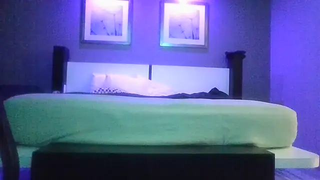 DerekPerez2025 online show from December 2025 02:13:01 PM