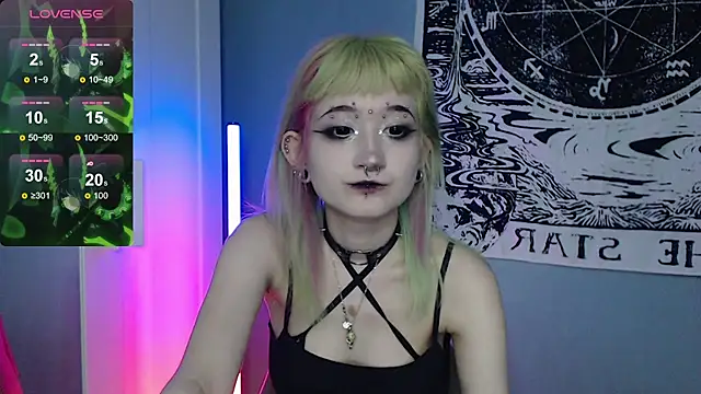 Snapshot of Milten-Trish chatting on May 2026 01:55:01 AM Milten-Trish online show from May 2026 01:55:01 AM