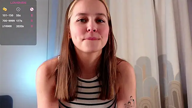 Snapshot of FalineDowlen chatting on December 2024 06:28:01 AM FalineDowlen online show from December 2024 06:28:01 AM