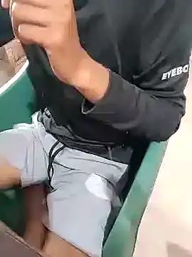 Snapshot of bananadick____ chatting on March 2025 07:15:01 AM bananadick     online show from March 2025 07:15:01 AM