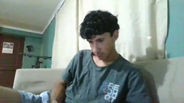 Snapshot of xxx-999 chatting on December 2025 05:47:01 AM xxx-999 online show from December 2025 05:47:01 AM