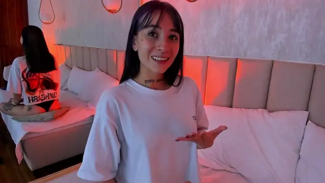 Michell Wallker online show from December 2024 01:26:01 AM