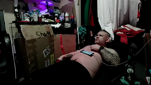 TwoFarty240 online show from April 2026 04:35:02 AM