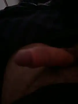 Snapshot of ouiiii27 chatting on January 2025 12:36:01 AM ouiiii27 online show from January 2025 12:36:01 AM