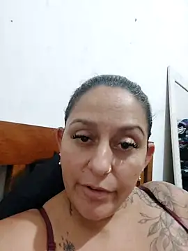 baixinhaloira online show from November 2025 01:44:01 AM