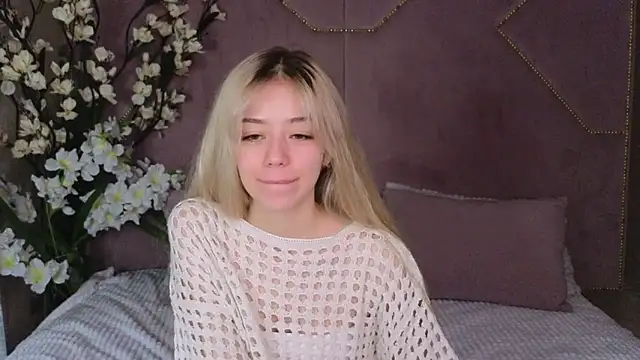 STELLA RICH online show from March 2025 09:22:01 PM