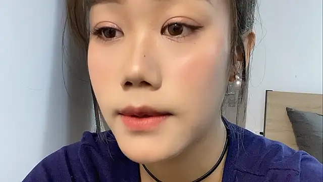 Bella-LL online show from February 2025 03:58:02 PM