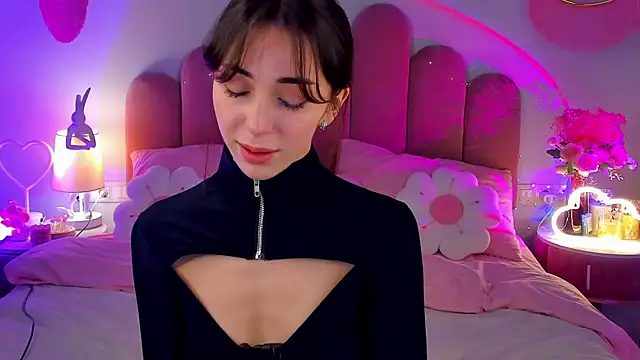 ElsaYoung online show from November 2025 10:24:01 PM