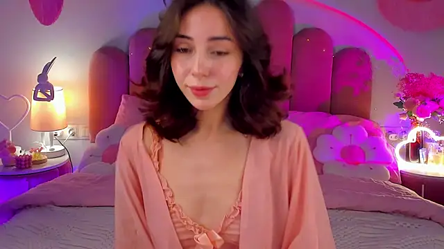 ElsaYoung online show from November 2025 08:13:02 PM