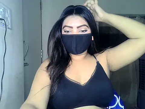 Snapshot of ishi_Beauty chatting on June 2026 04:28:01 AM ishi Beauty online show from June 2026 04:28:01 AM