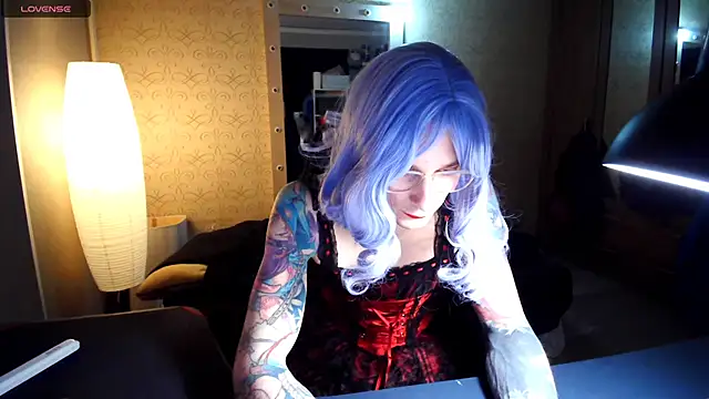 Julia dolls online show from December 2025 07:32:01 PM