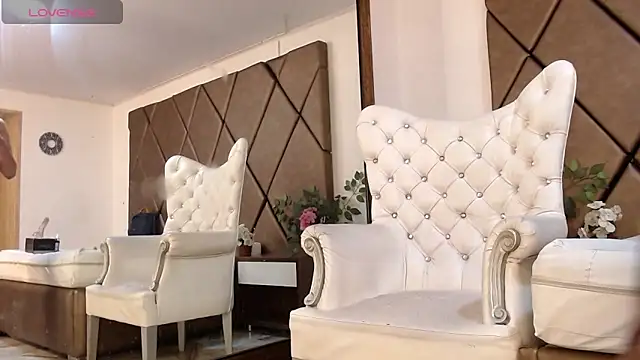 Snapshot of LunitaDiva chatting on January 2025 12:19:02 PM LunitaDiva online show from January 2025 12:19:02 PM