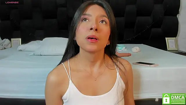 Snapshot of Camila__Gomez chatting on January 2025 12:06:02 PM Camila Gomez online show from January 2025 12:06:02 PM