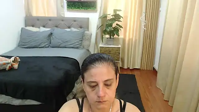 Snapshot of sasi_luna chatting on May 2026 01:29:02 PM sasi luna online show from May 2026 01:29:02 PM