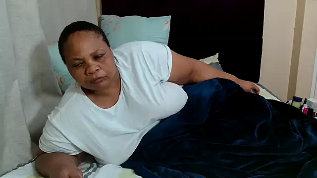Snapshot of Bbw255 chatting on April 2026 08:30:02 AM Bbw255 online show from April 2026 08:30:02 AM